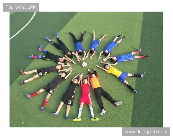 中班跳舞单车足球活动教案:促进儿童身体协调与团队合作能力的培养 中班跳舞单车足球活动教案:促进儿童身体协调与团队合作能力的培养