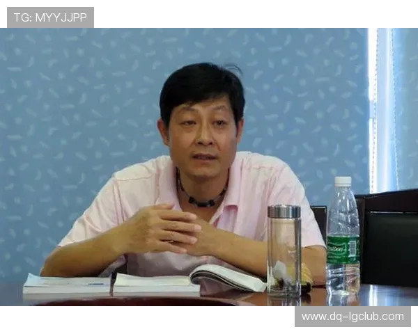 聚焦足球新星卢致远全面剖析其未来发展潜力与成长空间评估前景展望